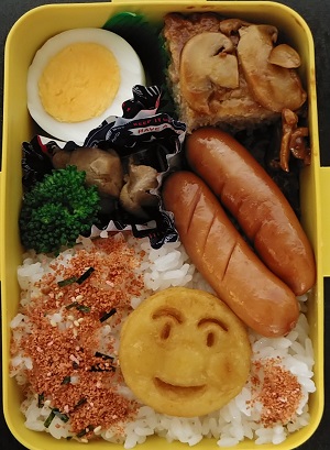 弁当　ごはんの上にのせるおかず